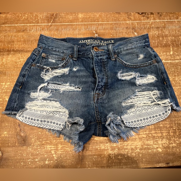 American Eagle Distressed Festival Jean Shorts - Picture 3 of 14